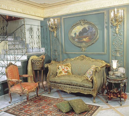 Antique_French_Style_Sofa